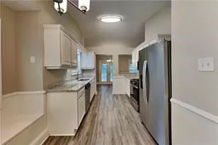 213 Brolley Woods Dr, Woodstock, GA 30189 - Photo 5