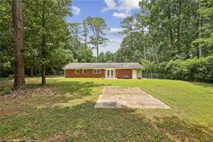 4045 Cimarron Dr, Clarkston, GA 30021 - Photo 13
