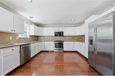 1328 Avington Glen Dr, Lawrenceville, GA 30045 - Photo 9