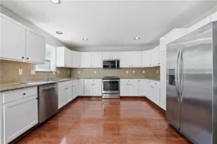 1328 Avington Glen Dr, Lawrenceville, GA 30045 - Photo 9