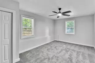 8438 N Pond Dr, Riverdale, GA 30274 - Photo 17