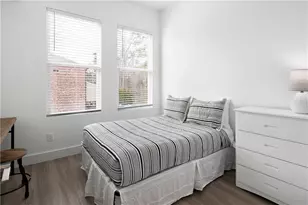 9040 Main St, Woodstock, GA 30188 - Photo 21