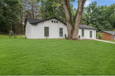 6073 Fieldcrest Drive, Morrow, GA 30260 - Photo 3