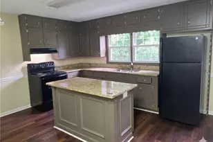 1597 Holly Brook Rd, Snellville, GA 30078 - Photo 7
