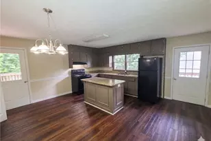1597 Holly Brook Rd, Snellville, GA 30078 - Photo 11