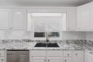 1052 Lakemont Dr, Gainesville, GA 30501 - Photo 25