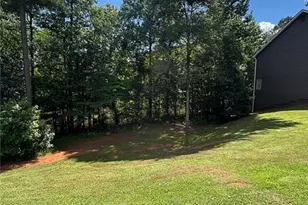 389 White Trillium Dr, Hoschton, GA 30548 - Photo 3