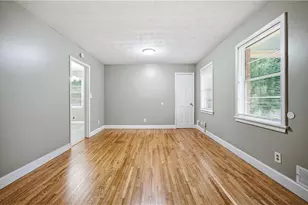 997 Pineglen Dr, Forest Park, GA 30297 - Photo 3