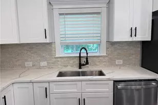 2103 Singer Way, Lithonia, GA 30058 - Photo 13
