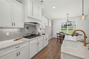 939 Clubside Dr, Monroe, GA 30655 - Photo 7