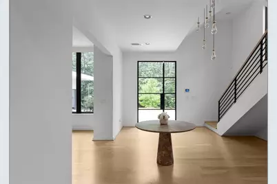 4063 Rickenbacker Drive NE, Atlanta, GA 30342 - Photo 9