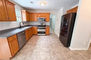 6524 Alford Way, Lithonia, GA 30058 - Photo 9
