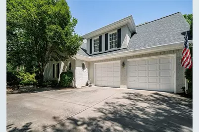 705 Clubside Drive, Roswell, GA 30076 - Photo 3