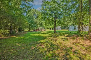 1803 Bowman Hwy NW, Dewy Rose, GA 30634 - Photo 13