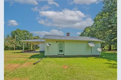 1803 Bowman Highway NW, Dewy Rose, GA 30634 - Photo 15