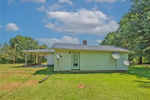 1803 Bowman Hwy NW, Dewy Rose, GA 30634 - Photo 15