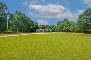 1803 Bowman Hwy NW, Dewy Rose, GA 30634 - Photo 3