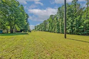 1803 Bowman Hwy NW, Dewy Rose, GA 30634 - Photo 17