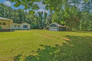 1803 Bowman Hwy NW, Dewy Rose, GA 30634 - Photo 9