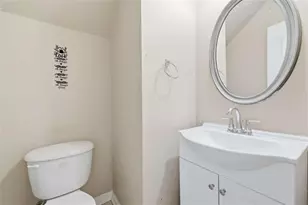 574 Lobdale Falls Dr, Lawrenceville, GA 30045 - Photo 17
