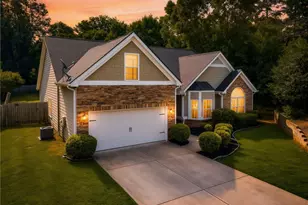 6204 Cove Creek Dr, Flowery Branch, GA 30542 - Photo 1