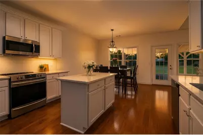 6204 Cove Creek Drive, Flowery Branch, GA 30542 - Photo 3