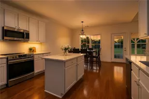 6204 Cove Creek Dr, Flowery Branch, GA 30542 - Photo 3