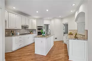 7600 Brookstead Crossing, Johns Creek, GA 30097 - Photo 13