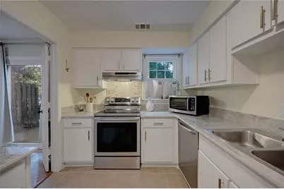 2761 Farmstead Road SE, Smyrna, GA 30080 - Photo 17