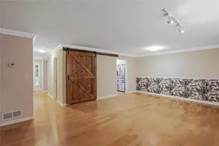 6420 Windsor Trace Dr, Peachtree Corners, GA 30092 - Photo 11