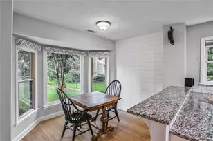 6420 Windsor Trace Dr, Peachtree Corners, GA 30092 - Photo 5