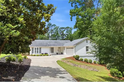 6014 Lake Lanier Heights Road, Buford, GA 30518 - Photo 47