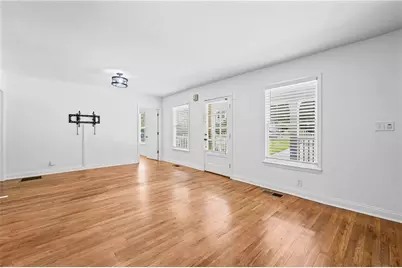 2429 Claude Street NW, Atlanta, GA 30318 - Photo 7