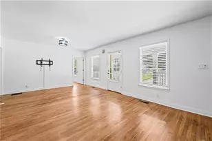 2429 Claude St NW, Atlanta, GA 30318 - Photo 7