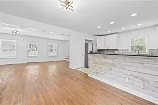 2429 Claude St NW, Atlanta, GA 30318 - Photo 9
