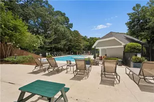 1607 Liberty Ln, Roswell, GA 30075 - Photo 3