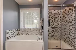 660 Glenbarrett Ct NE, Marietta, GA 30066 - Photo 19