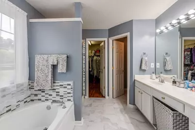 660 Glenbarrett Court NE, Marietta, GA 30066 - Photo 17