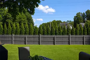 660 Glenbarrett Ct NE, Marietta, GA 30066 - Photo 33