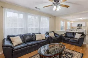 660 Glenbarrett Ct NE, Marietta, GA 30066 - Photo 13