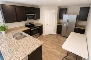 200 Woodlands Dr, Jackson, GA 30233 - Photo 5