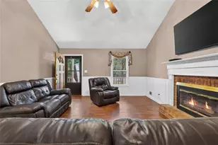 275 Pine Tree Ln, McDonough, GA 30252 - Photo 9