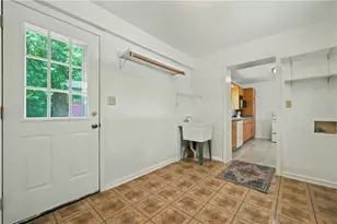 3576 Lakeshore Dr, Smyrna, GA 30082 - Photo 11