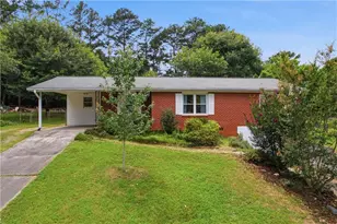 3576 Lakeshore Dr, Smyrna, GA 30082 - Photo 1