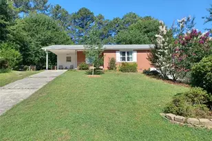 3576 Lakeshore Dr, Smyrna, GA 30082 - Photo 1