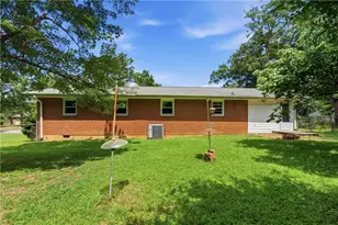 3576 Lakeshore Dr, Smyrna, GA 30082 - Photo 21