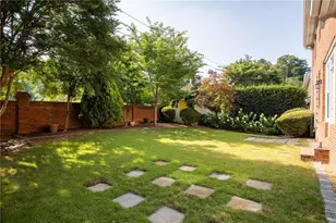 2148 Village Point NE, Atlanta, GA 30319 - Photo 31