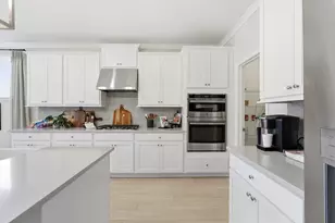 2210 Dreycott Ln, Lawrenceville, GA 30043 - Photo 9