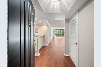 2870 Pharr Court NW #506, Atlanta, GA 30305 - Photo 3