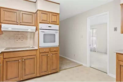 708 Rollingwood Drive, Stone Mountain, GA 30087 - Photo 13